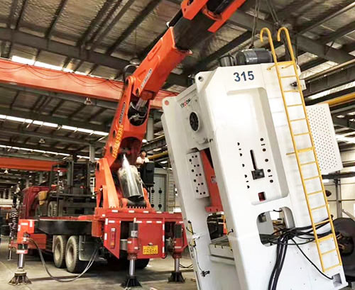 任县附近随车吊出租，轻松解决运输难题