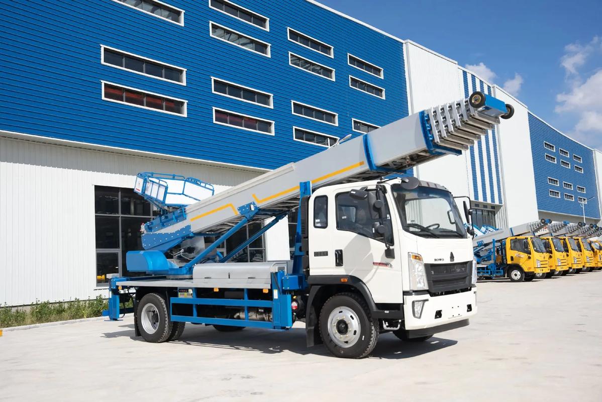 任县出租云梯车高空作业车 建筑垃圾搬运